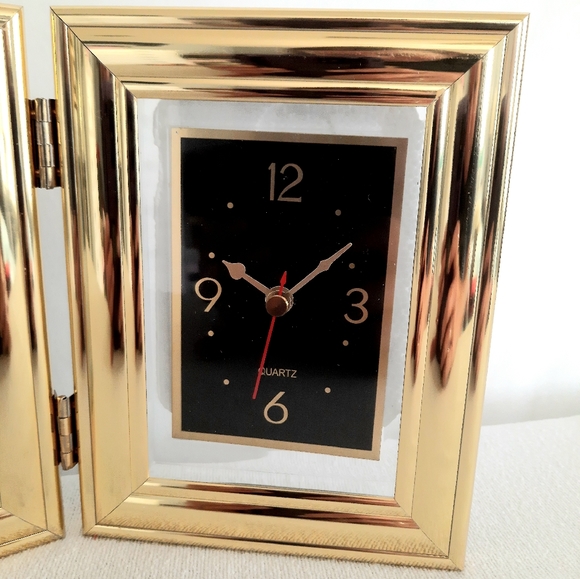 Photo frame with clock each frame 3 1/2x 5" new Color Gold - Picture 2 of 5